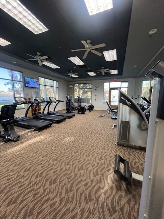 Building Photo - 121 Market Hill Way