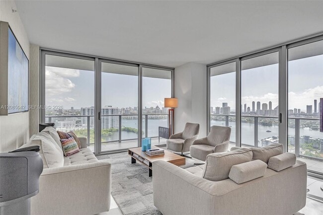 Building Photo - 16385 Biscayne Blvd