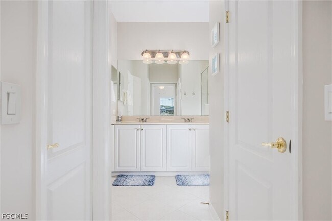 Building Photo - 3181 Cottonwood Bend