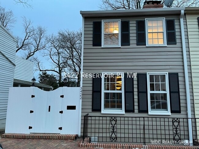 Building Photo - 3422 Reservoir Rd NW