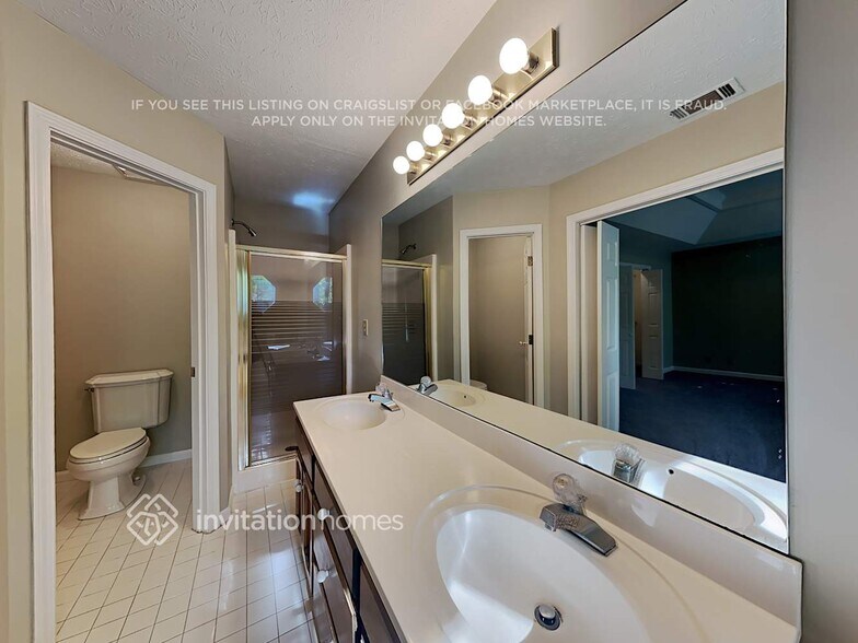Building Photo - 561 Black Creek Dr