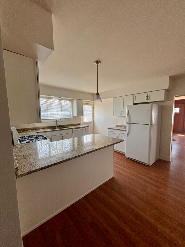 Building Photo - 90 Laverack Ave