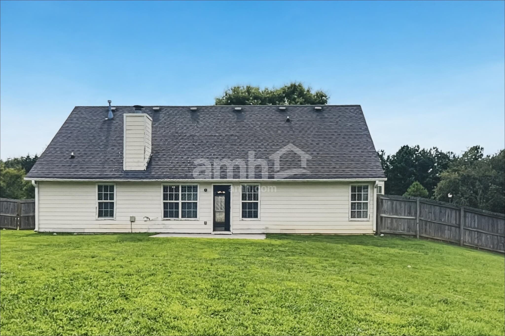 Building Photo - 1552 Armende Cir