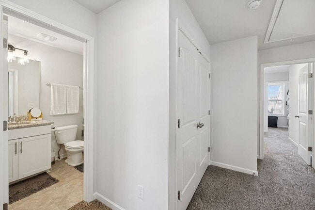 Building Photo - 4252 Grapevine Loop