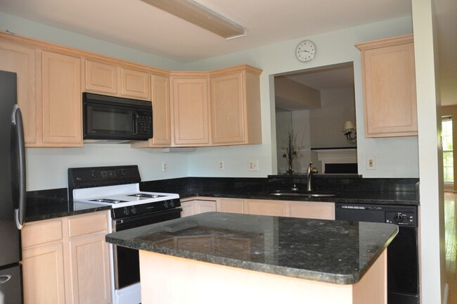Building Photo - 13130 Kidwell Field Rd