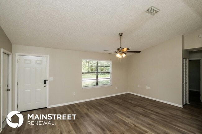 Building Photo - 410 La Coco St SW