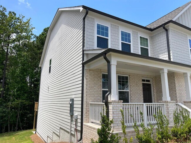 Building Photo - 632 Gilles Ln
