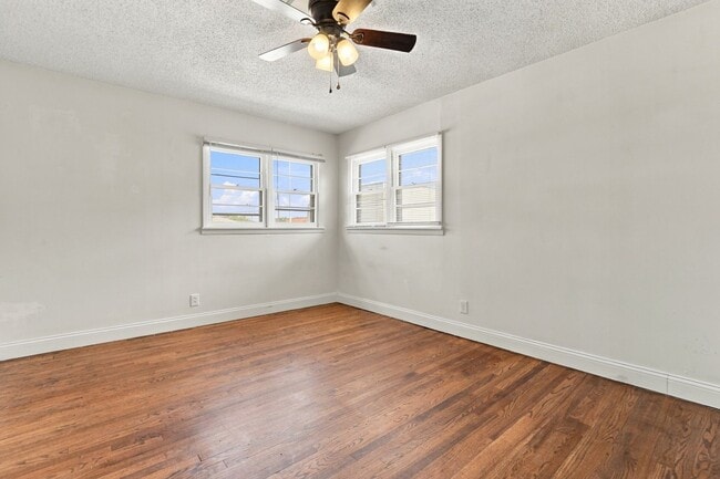 Building Photo - 3113 36th St