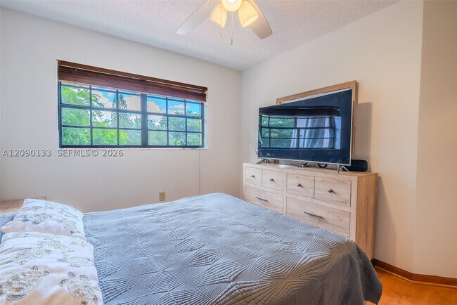Building Photo - 4671 SW 155th Pl