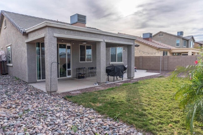 Building Photo - 6722 E 35th St