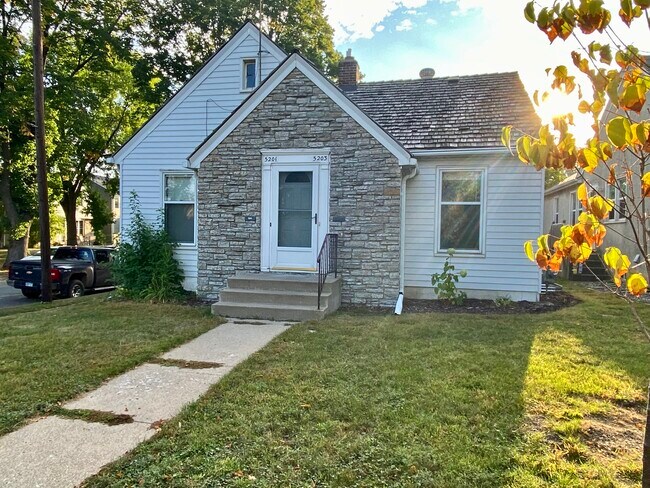 Building Photo - 5203 France Ave S