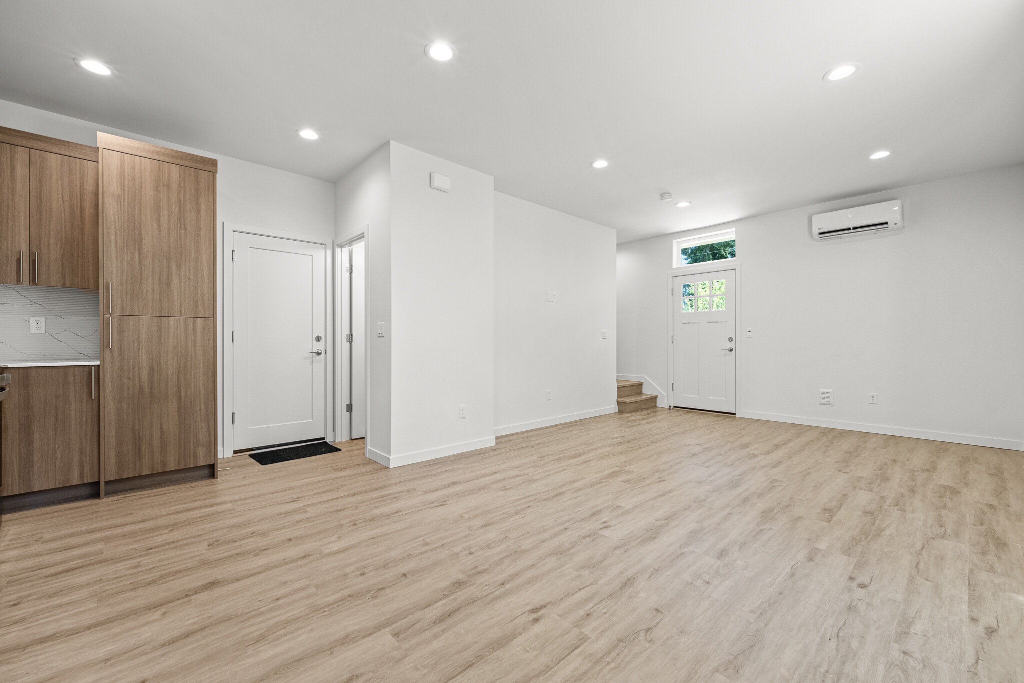 Building Photo - 2546 NE 143rd St
