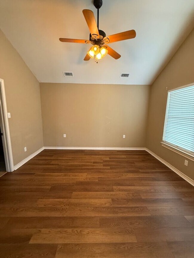 Building Photo - 2312 Independence Blvd