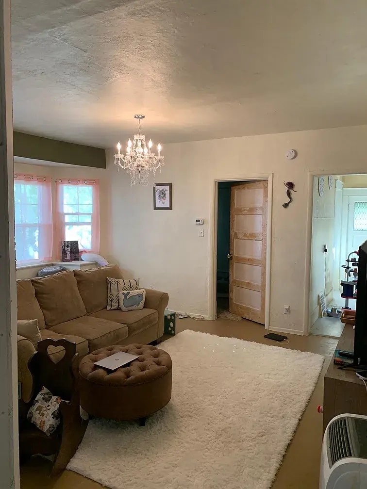 Building Photo - 601 W California St