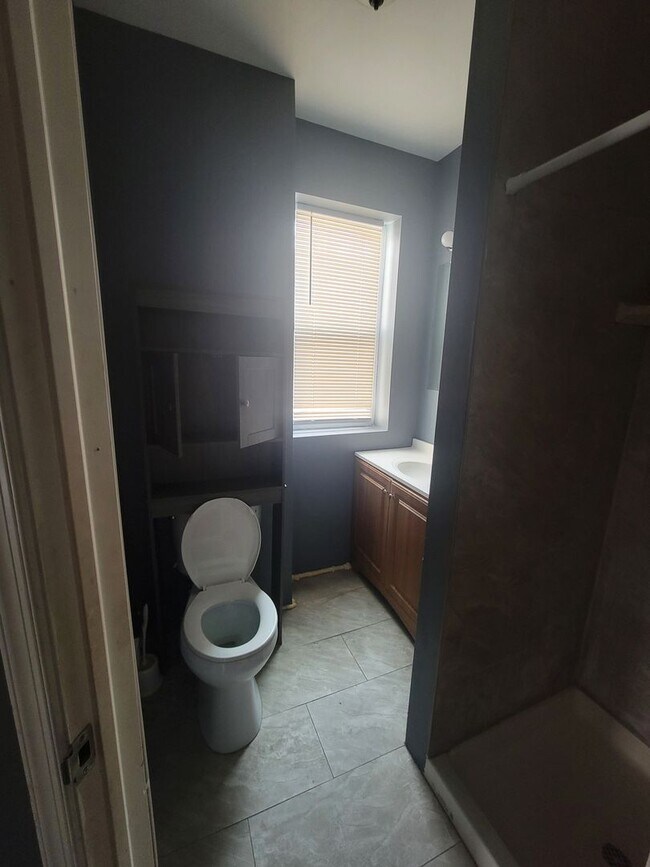 Building Photo - 4248 N 7th St