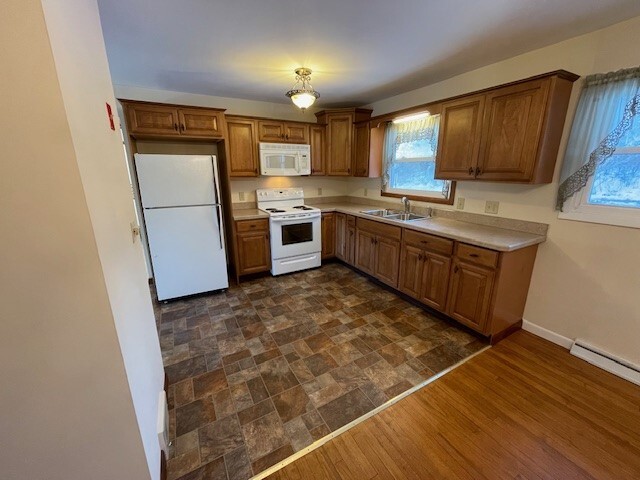 Kitchen - 595 Marble St