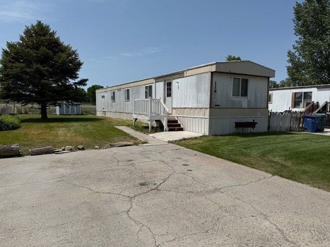 Building Photo - 3 Bed 2 Bath Updated Mobile Home with Fenc...