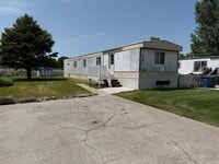 Building Photo - 3 Bed 2 Bath Fully Remodelled Mobile Home ...