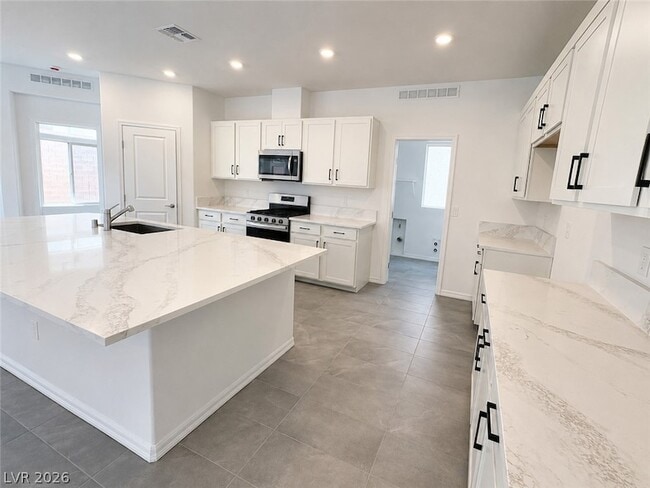 Building Photo - 7443 Legacy Pt St