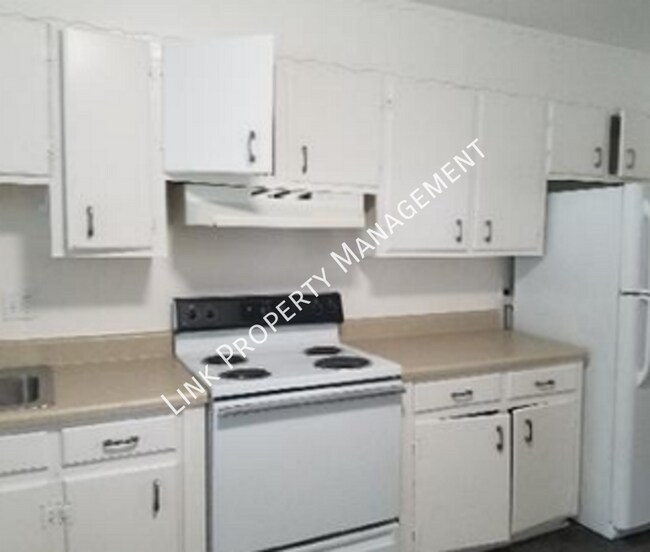 Building Photo - 4702B Murray Lake-