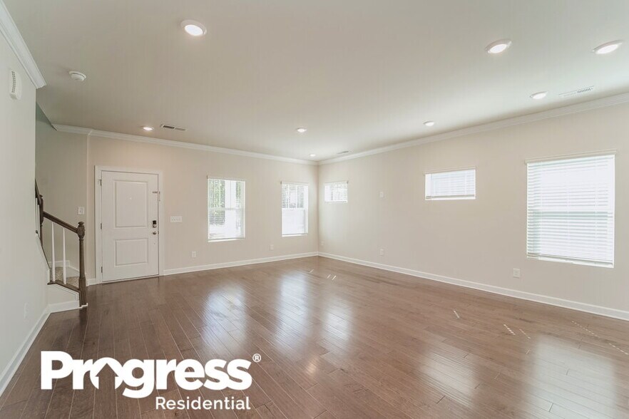 Building Photo - 14220 Laughing Gull Dr