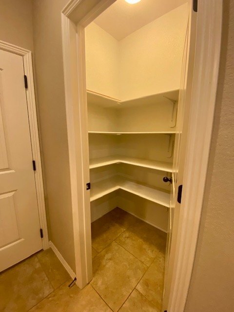 Building Photo - 1087 N Leverett Ave