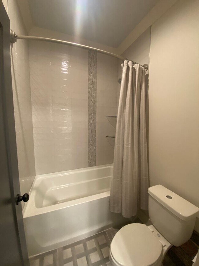 Building Photo - 6003 Pennsylvania Ave