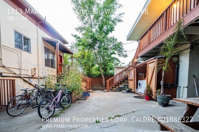 Building Photo - 1713 Martin Luther King, Jr Way