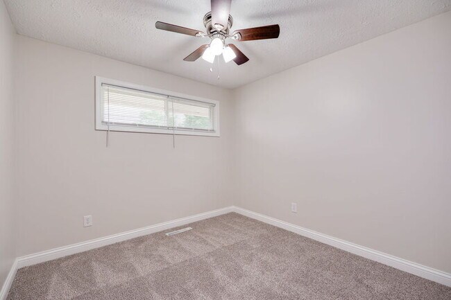 Building Photo - 5224 Mystic Dr