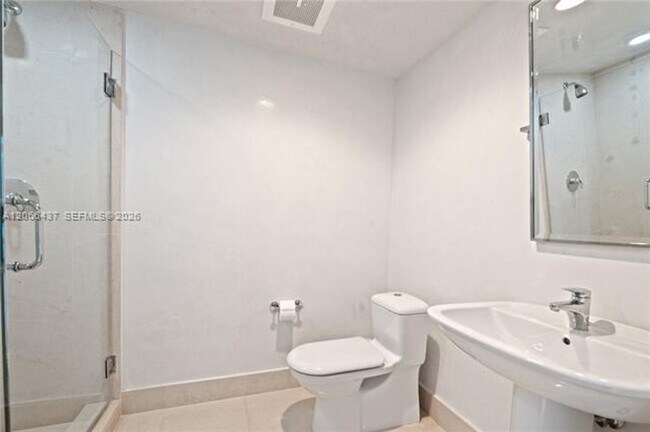 Building Photo - 6899 Collins Ave