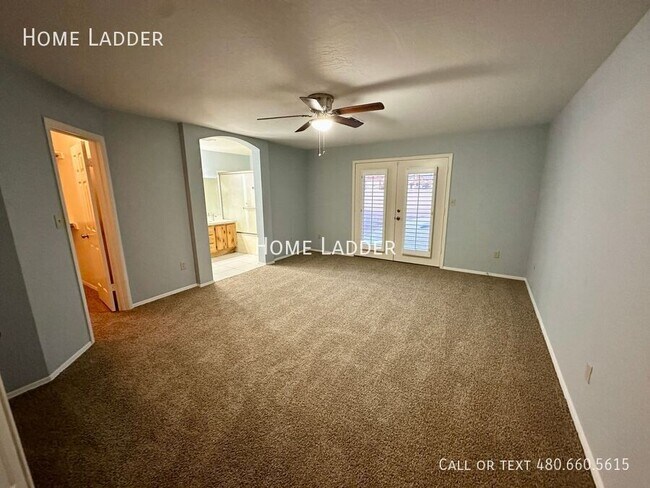 Building Photo - 5437 E Greenway St