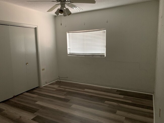 Building Photo - 106 Park Ave