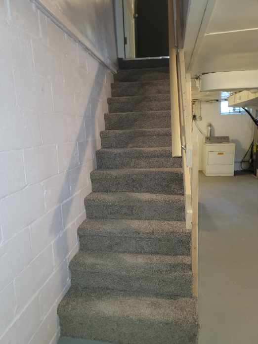 Building Photo - 2 Bedroom townhome