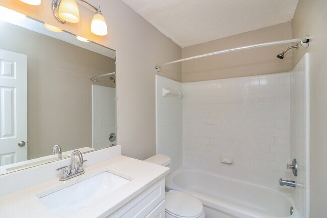 Building Photo - 387 Darter Run NW