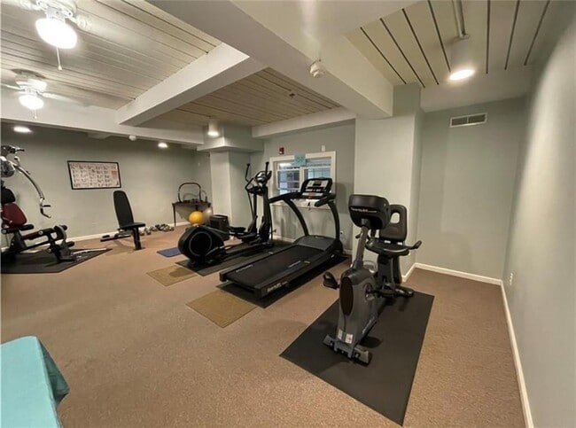 Building Photo - 41 Bullocks Point Ave