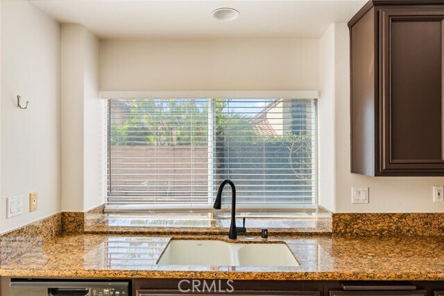 Building Photo - 10585 Bruns Dr