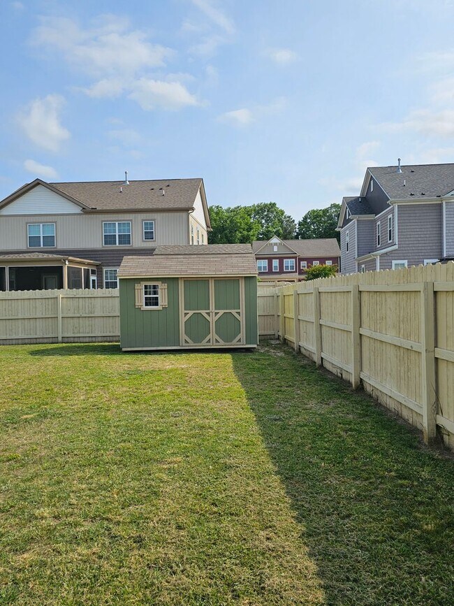 Building Photo - 1949 Bexley Ln