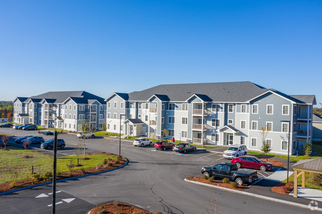 Building Photo - Residences at MacGregor Cut