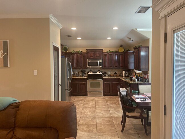 Building Photo - 3/2/2 WYLIE!  Ready for move in!