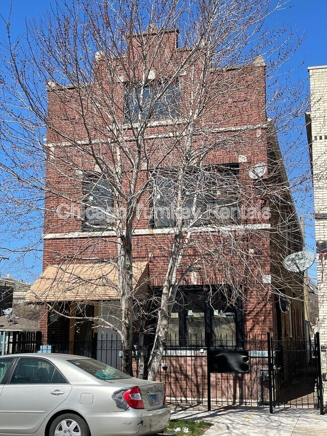Primary Photo - 2822 W 25th St