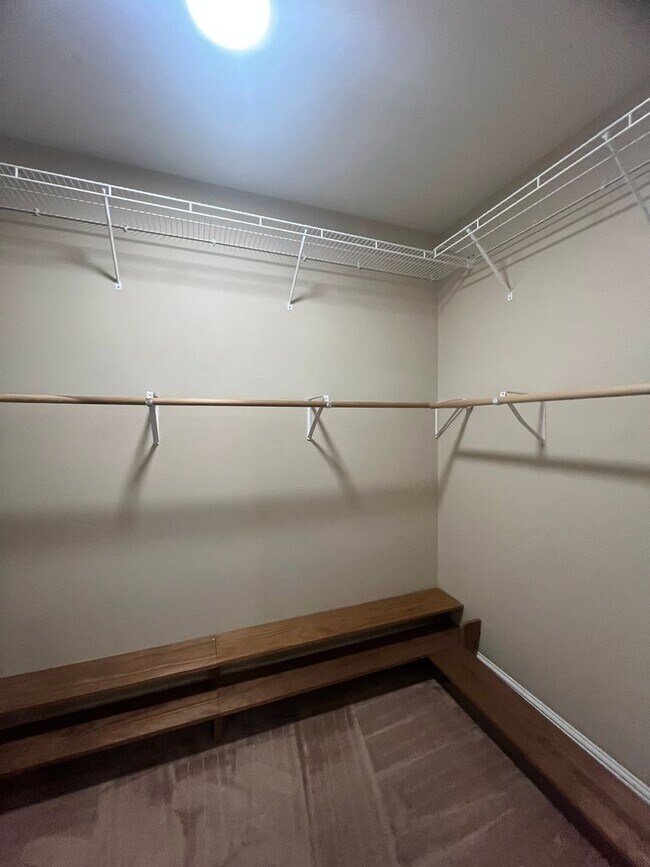 Building Photo - Two Story Home Move In Ready located in Avalon Gated Community!!!