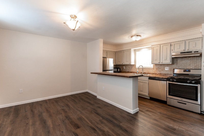 Building Photo - 217 Kaercher St