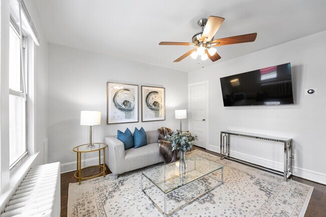 Building Photo - 1701 14th St SE