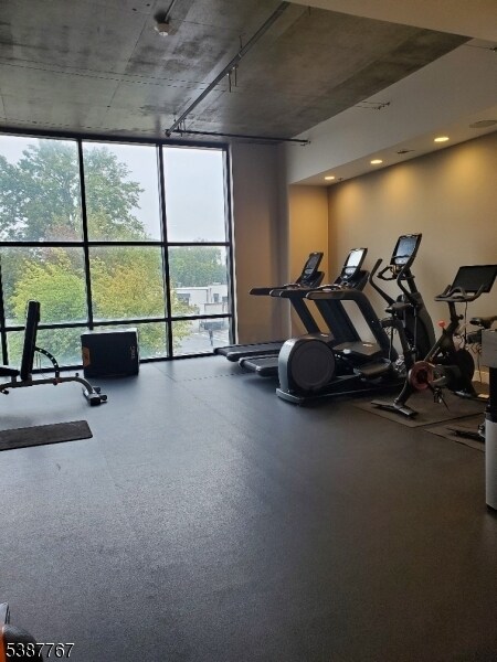 Building Photo - 1 Carriage City Plz