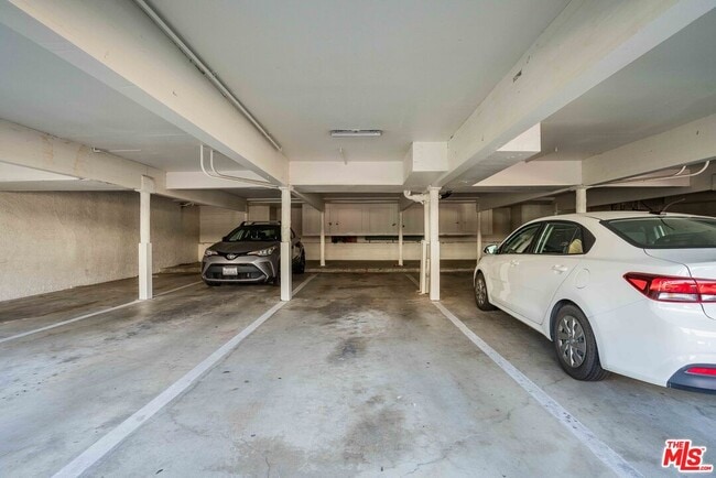 Building Photo - 4666 Park Granada