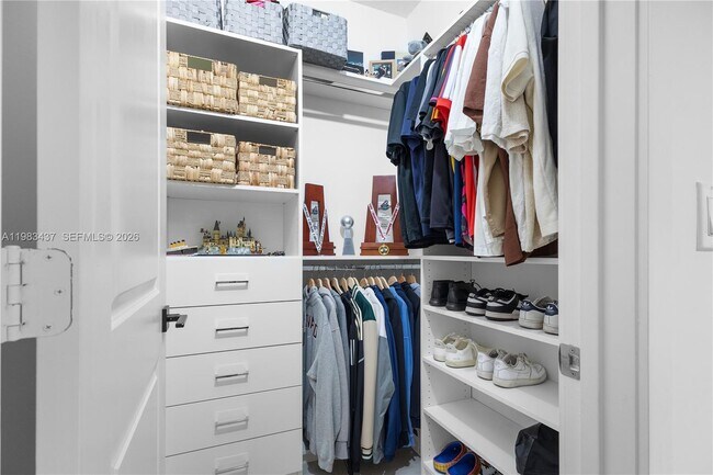 Building Photo - 4335 SW 174th Ave