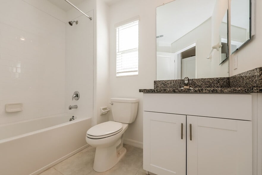 Building Photo - 2162 Azure Vw Wy