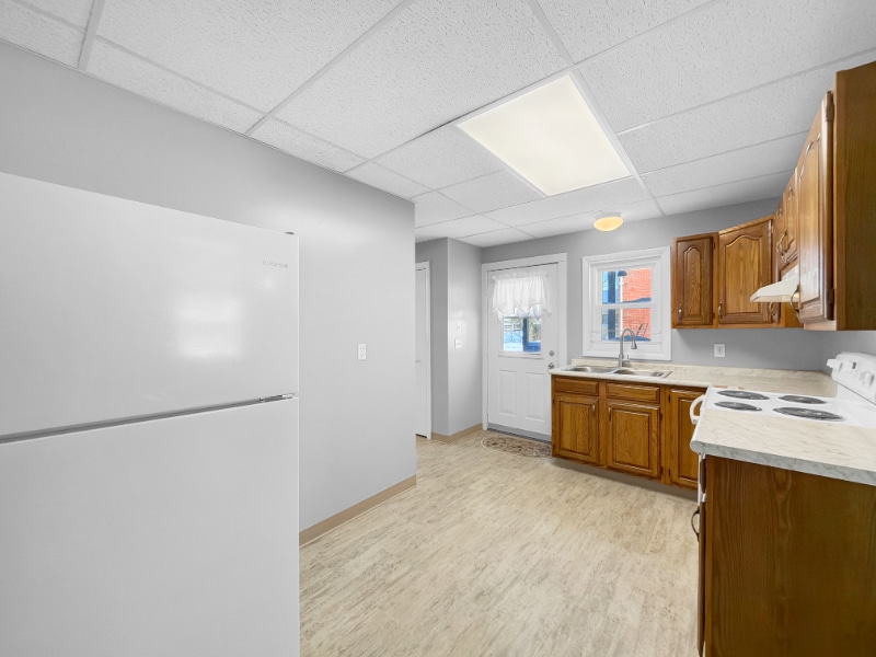 Building Photo - 301 N Julian St