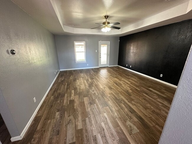 Building Photo - NEW IN MANAGEMENT - AVAILABLE SOON!