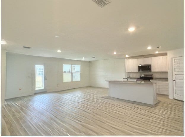 Building Photo - 1036 Hayward Lp